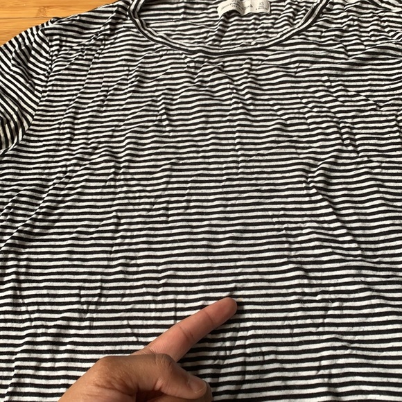 A&F Stripe T-Shirt - Picture 4 of 4